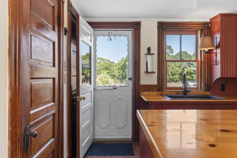 145 Huddle Road Bristol ME 04554