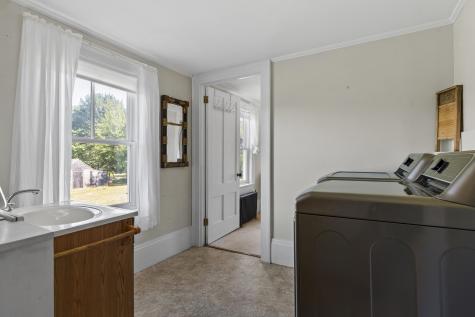 145 Huddle Road Bristol ME 04554