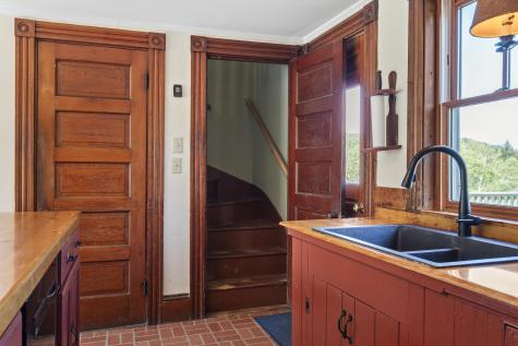 145 Huddle Road Bristol ME 04554