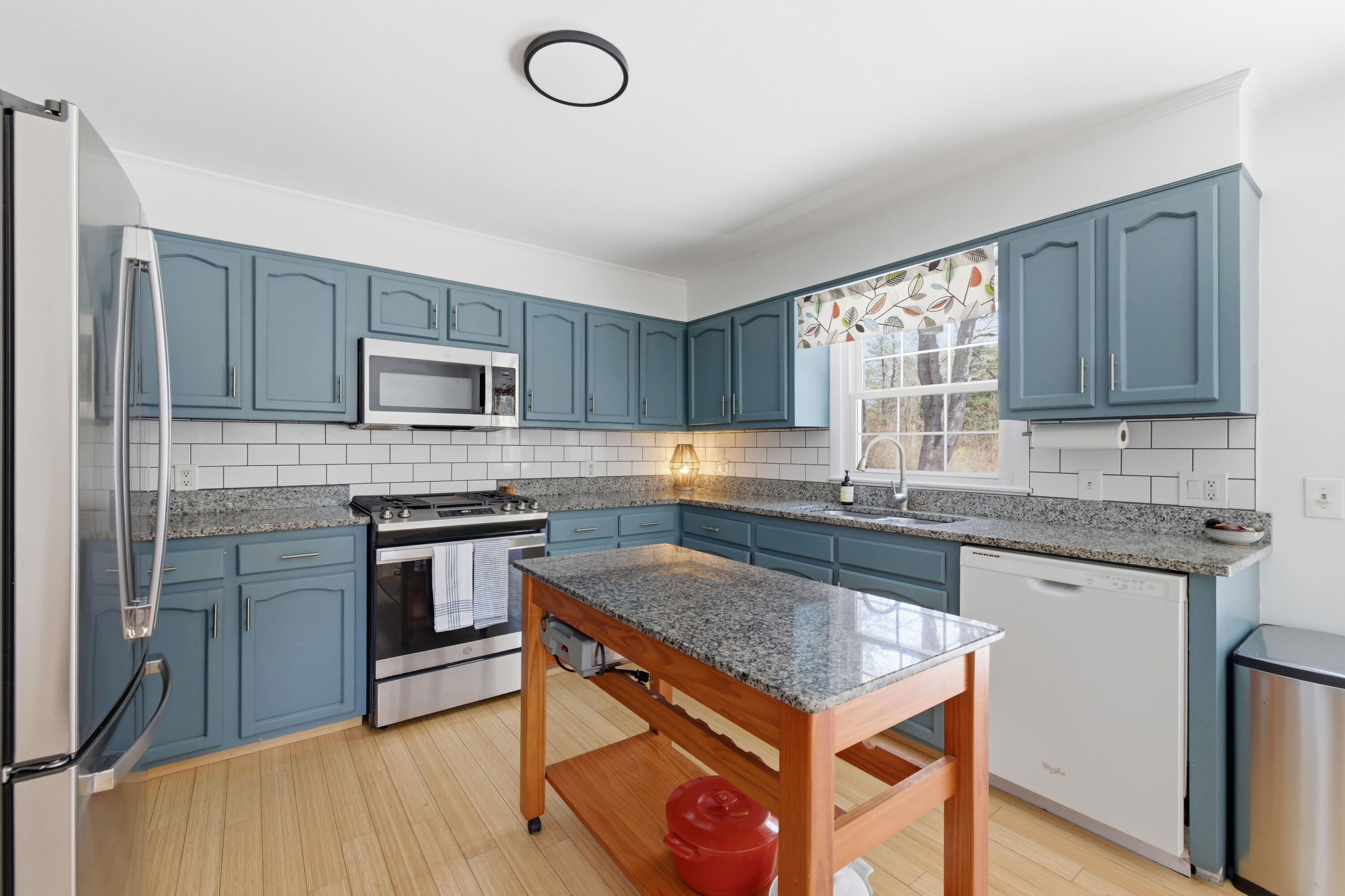 357 River Road Topsham ME 04086