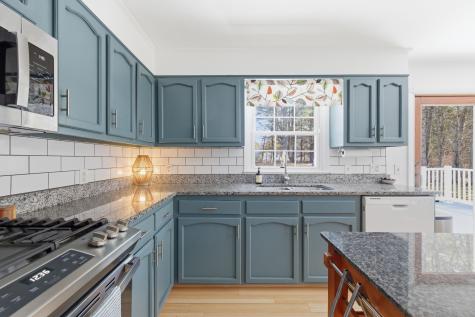 357 River Road Topsham ME 04086