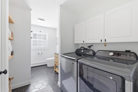 357 River Road Topsham ME 04086