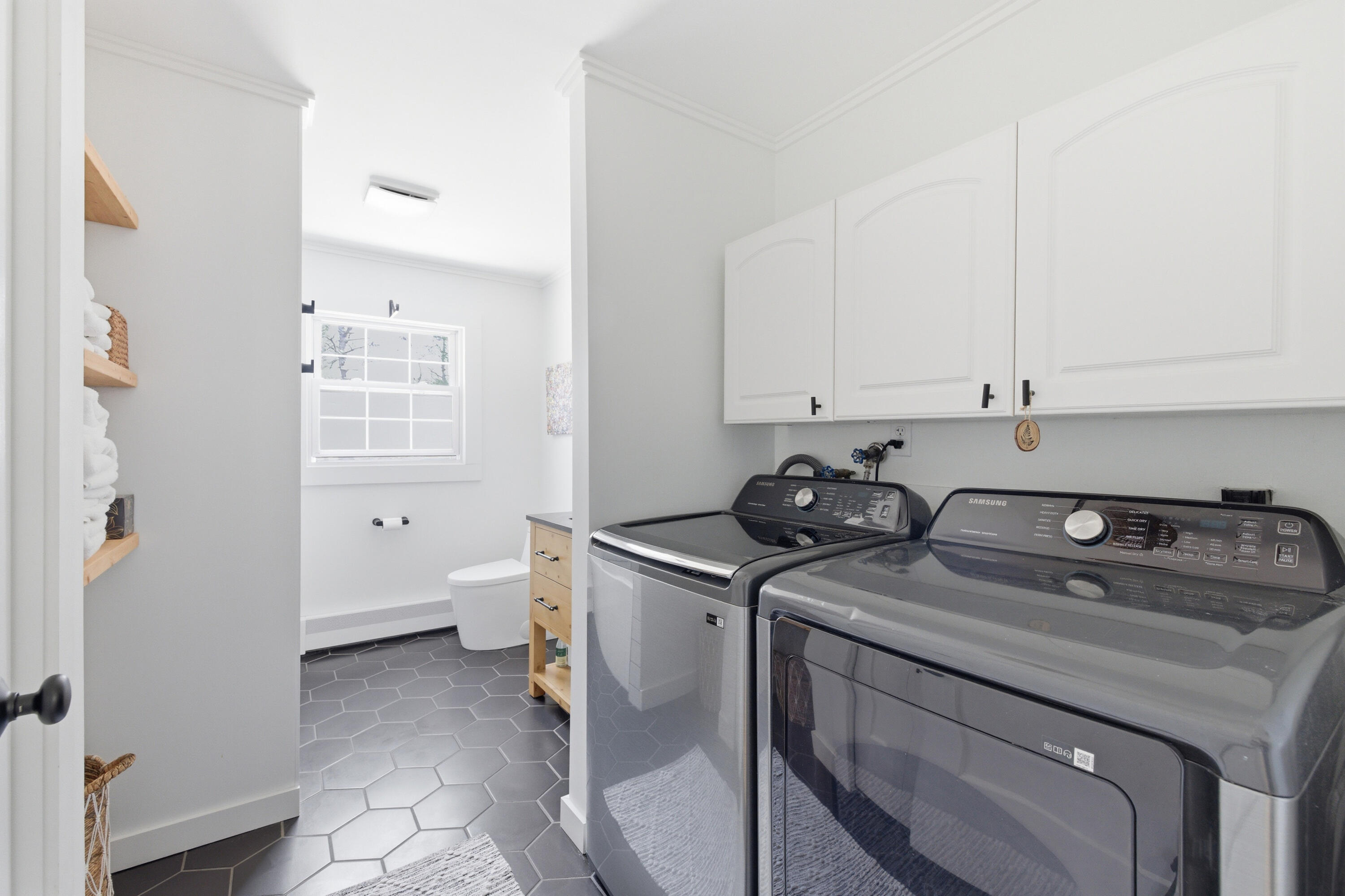 357 River Road Topsham ME 04086