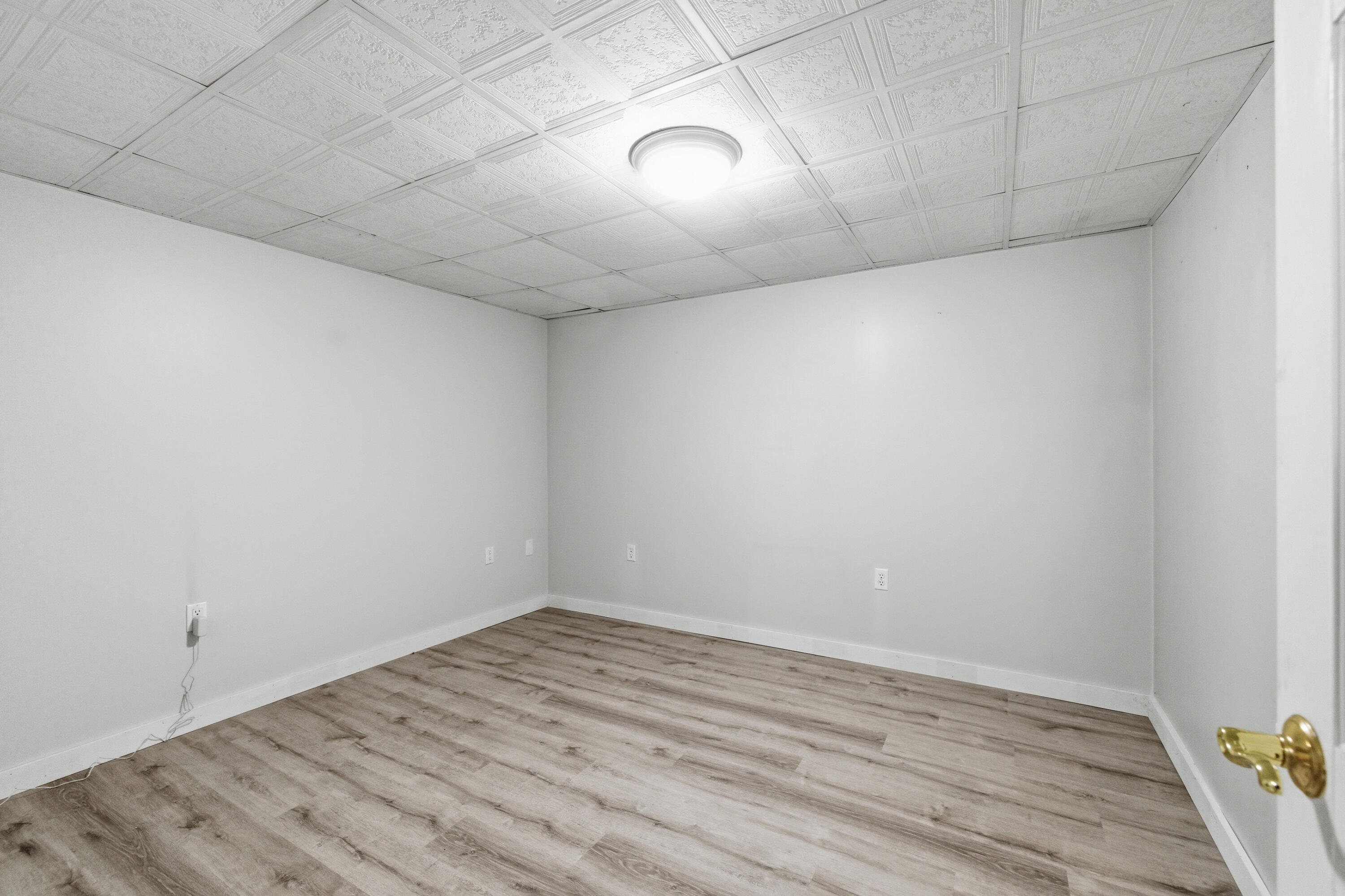357 River Road Topsham ME 04086
