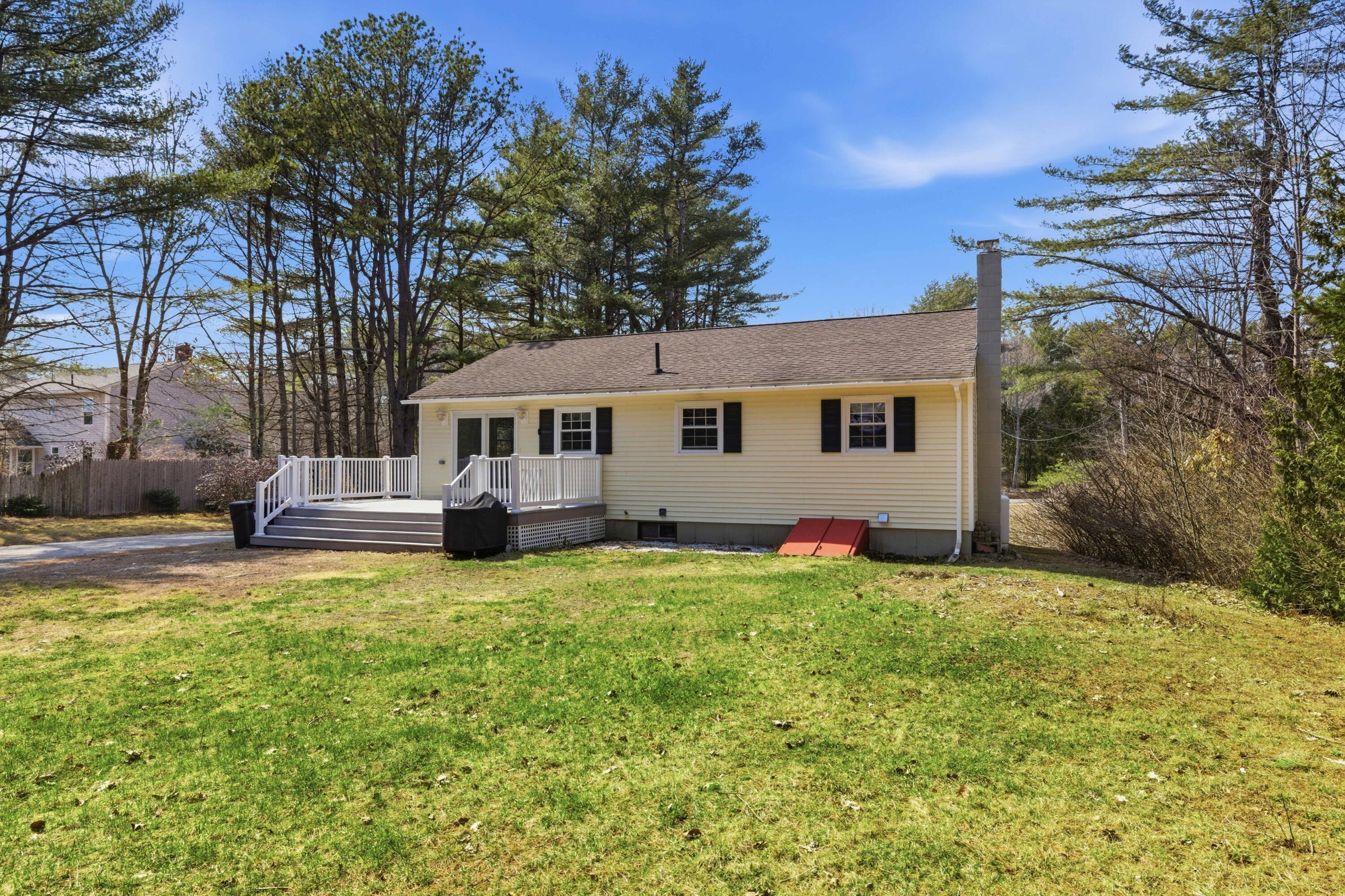 357 River Road Topsham ME 04086