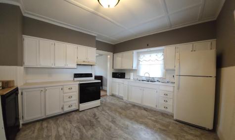 17 Bates Street Millinocket ME 04462