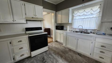 17 Bates Street Millinocket ME 04462