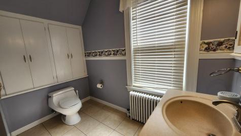 17 Bates Street Millinocket ME 04462