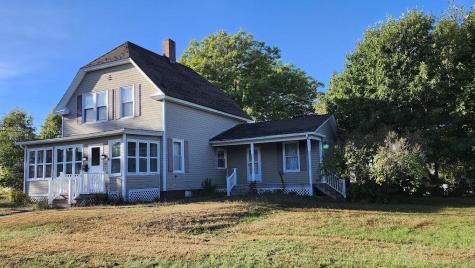 17 Bates Street Millinocket ME 04462