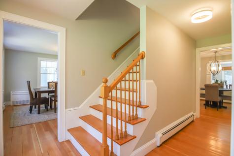 104 Hardy Road Falmouth ME 04105