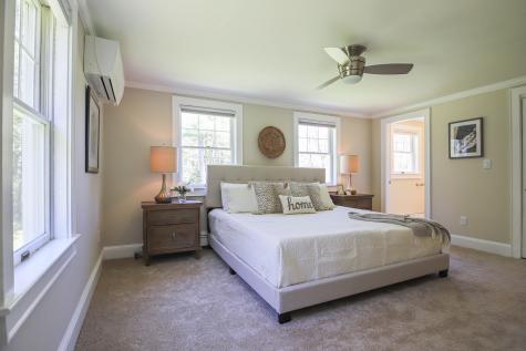 104 Hardy Road Falmouth ME 04105