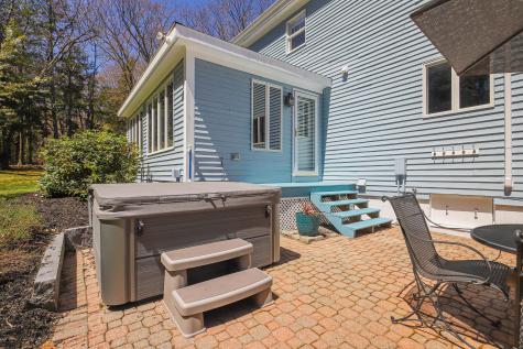 104 Hardy Road Falmouth ME 04105