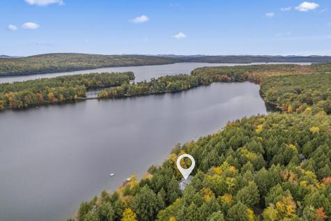 83 Bunting Lane Poland ME 04274