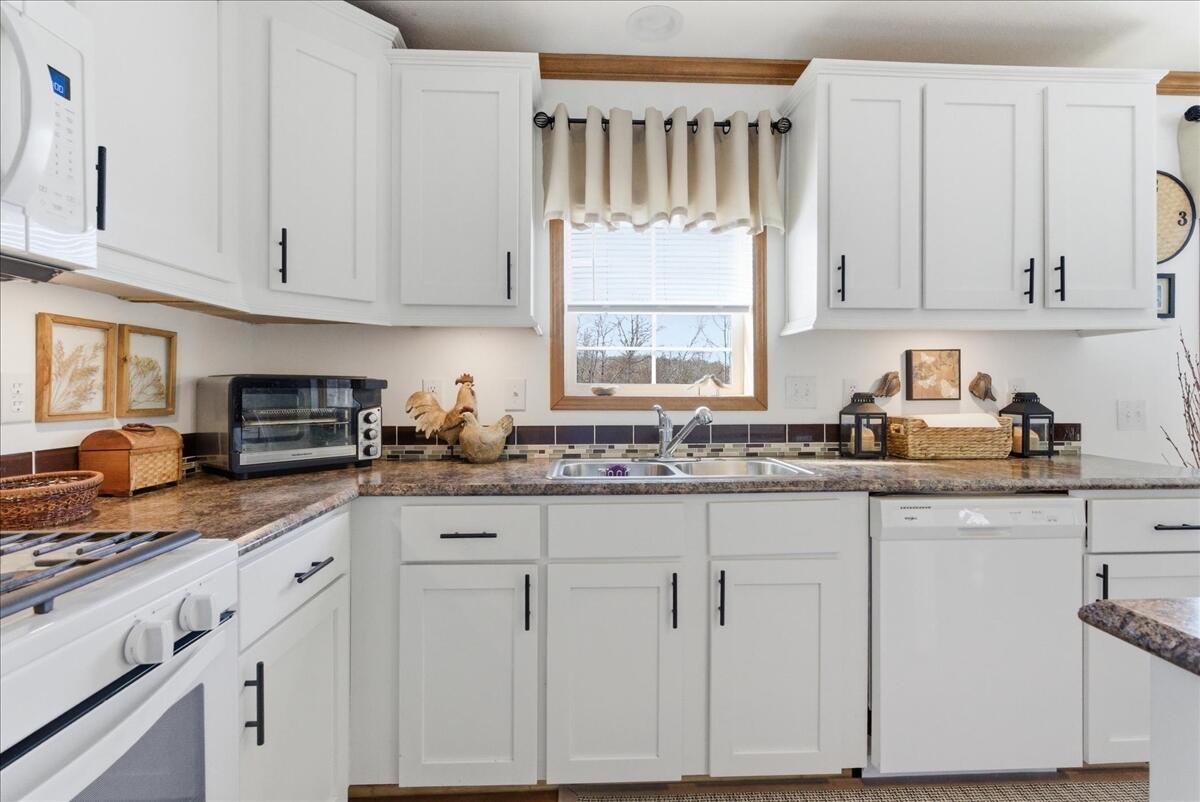 10 Houle Street Sabattus ME 04280