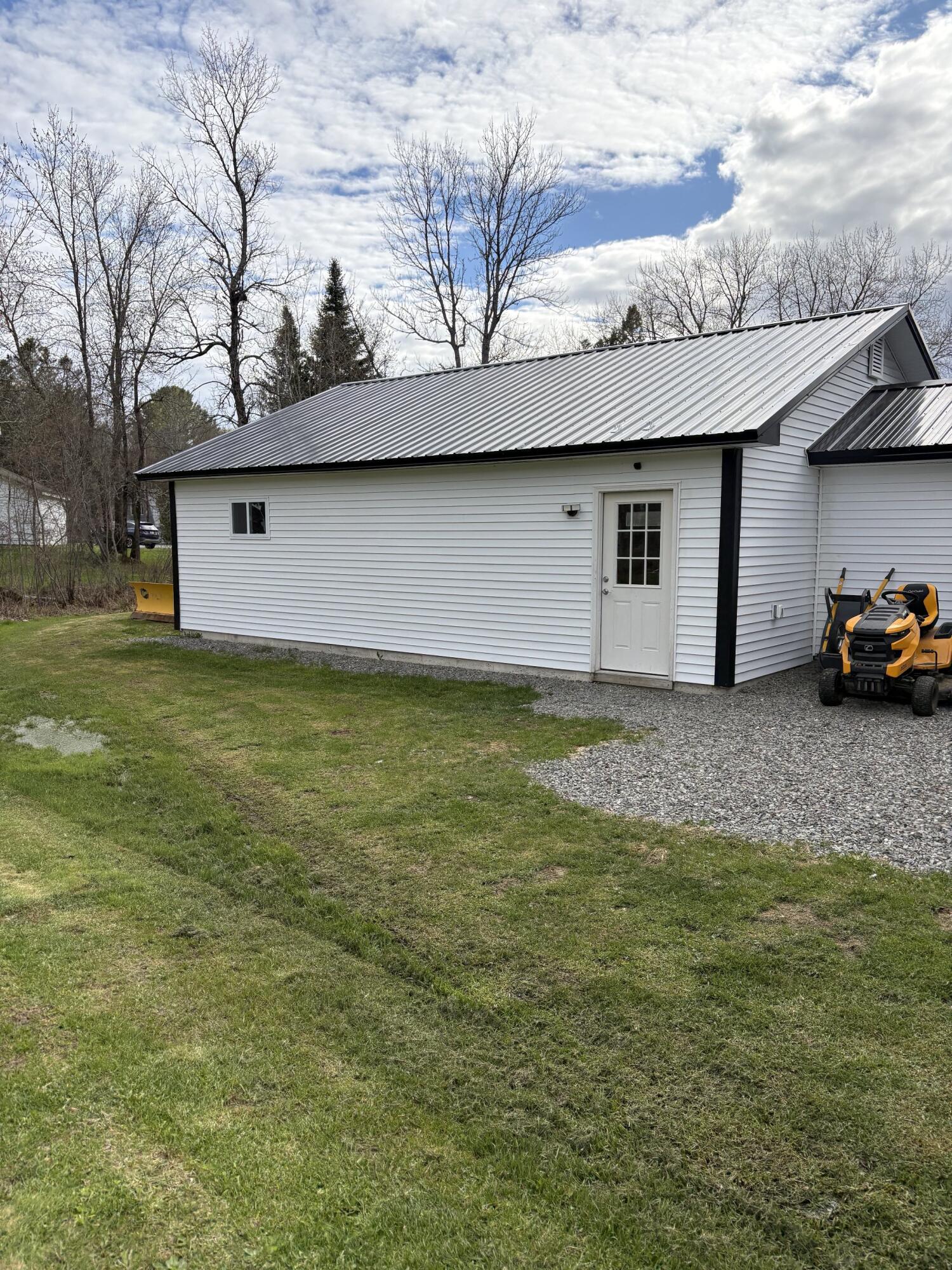 287 Hudson Road Glenburn ME 04401