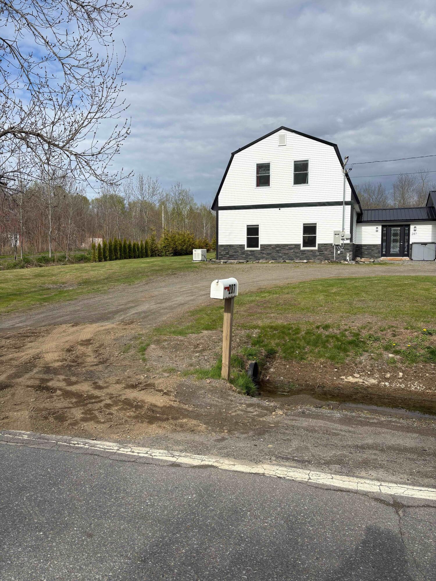 287 Hudson Road Glenburn ME 04401