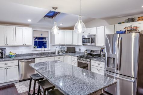 45 Scotland Bridge Road York ME 03909