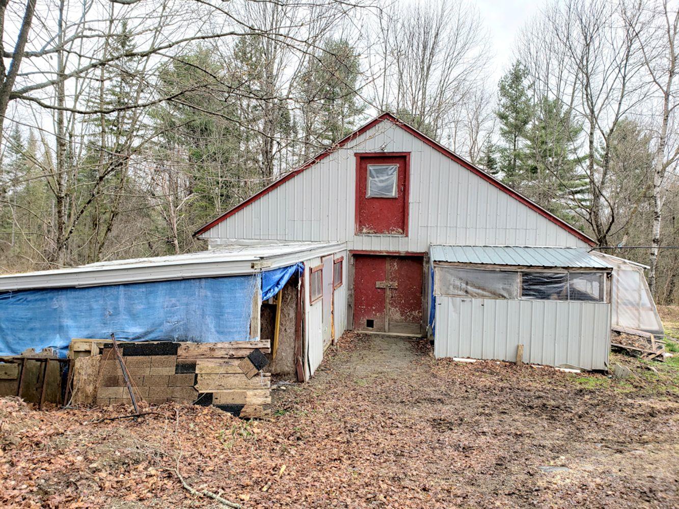 31 Harmony Road Wellington ME 04942