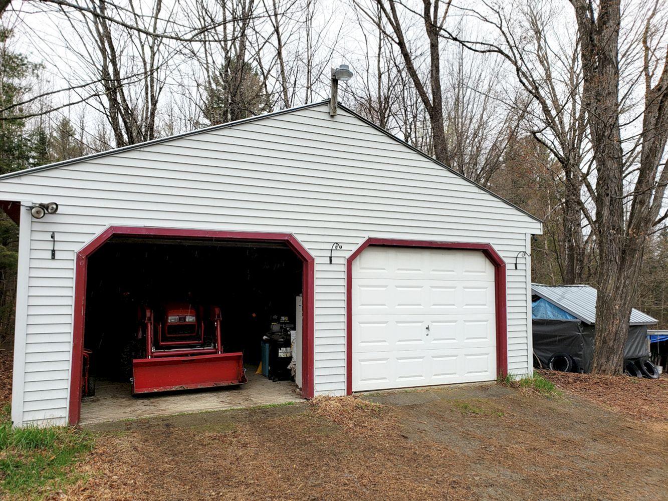 31 Harmony Road Wellington ME 04942