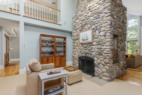 9 Hemlock Lane Falmouth ME 04105