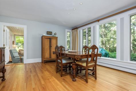 9 Hemlock Lane Falmouth ME 04105