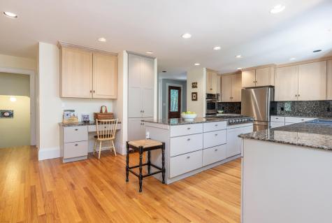 9 Hemlock Lane Falmouth ME 04105