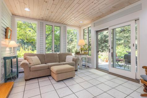 9 Hemlock Lane Falmouth ME 04105