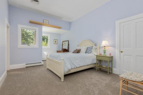 9 Hemlock Lane Falmouth ME 04105