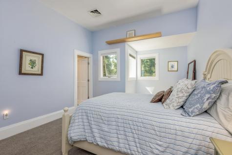 9 Hemlock Lane Falmouth ME 04105