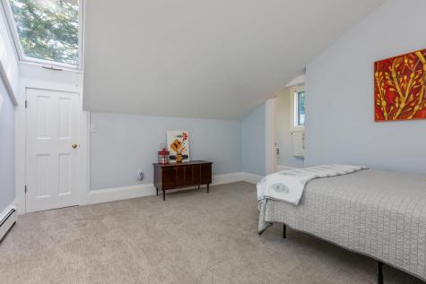 9 Hemlock Lane Falmouth ME 04105