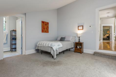 9 Hemlock Lane Falmouth ME 04105