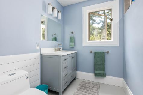 9 Hemlock Lane Falmouth ME 04105