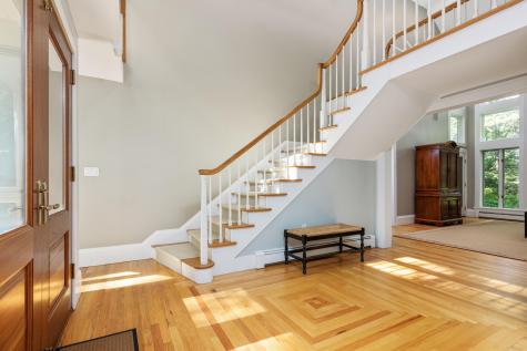 9 Hemlock Lane Falmouth ME 04105