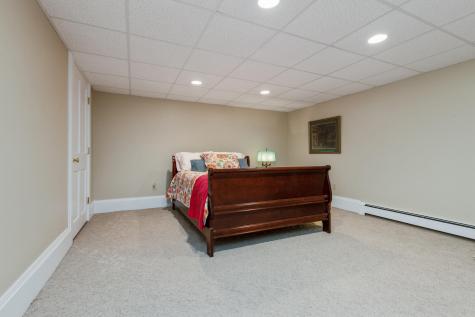 9 Hemlock Lane Falmouth ME 04105