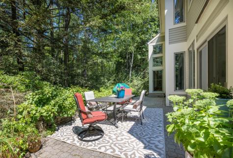 9 Hemlock Lane Falmouth ME 04105