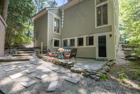 9 Hemlock Lane Falmouth ME 04105