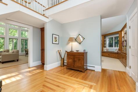 9 Hemlock Lane Falmouth ME 04105