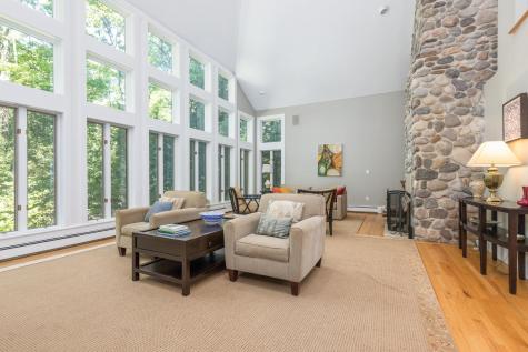 9 Hemlock Lane Falmouth ME 04105