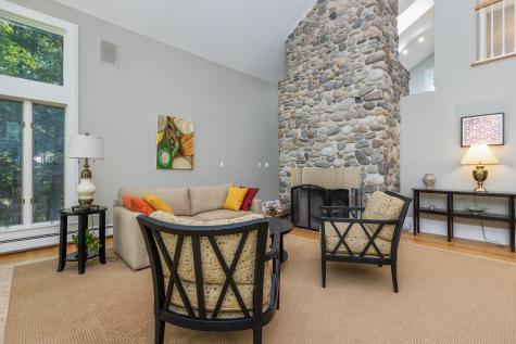 9 Hemlock Lane Falmouth ME 04105