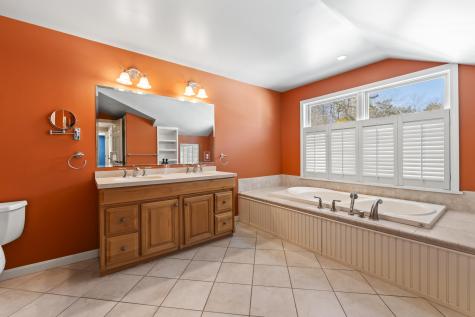 20 Cushnoc Lane Brunswick ME 04011