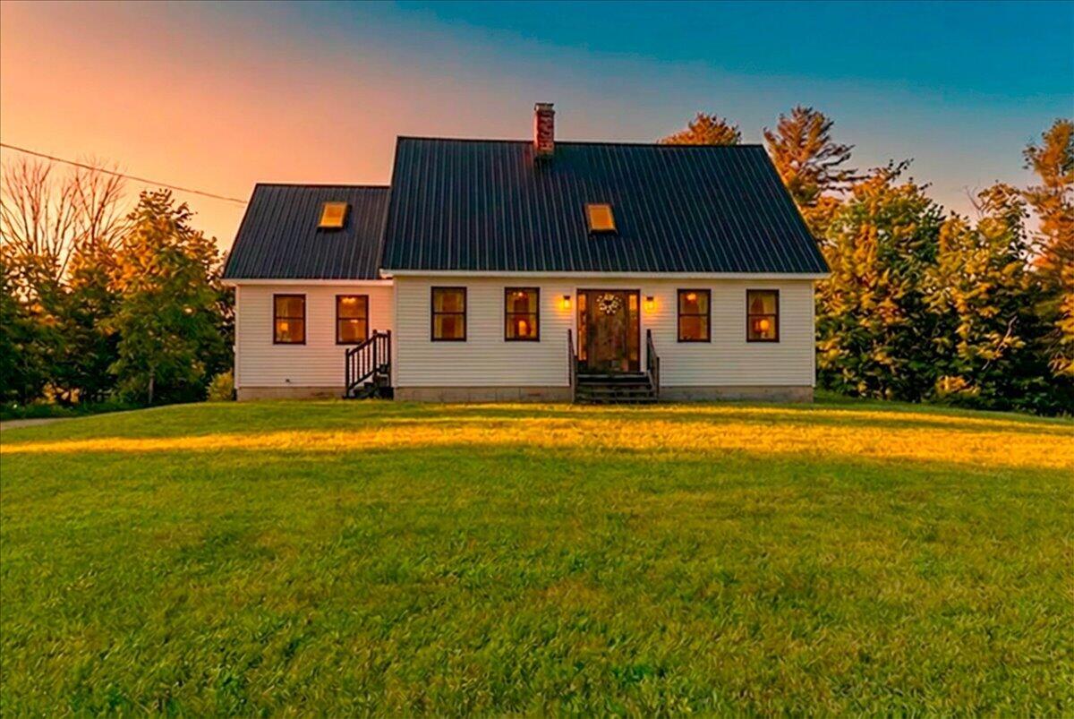 59 Vanner Road Washington ME 04574