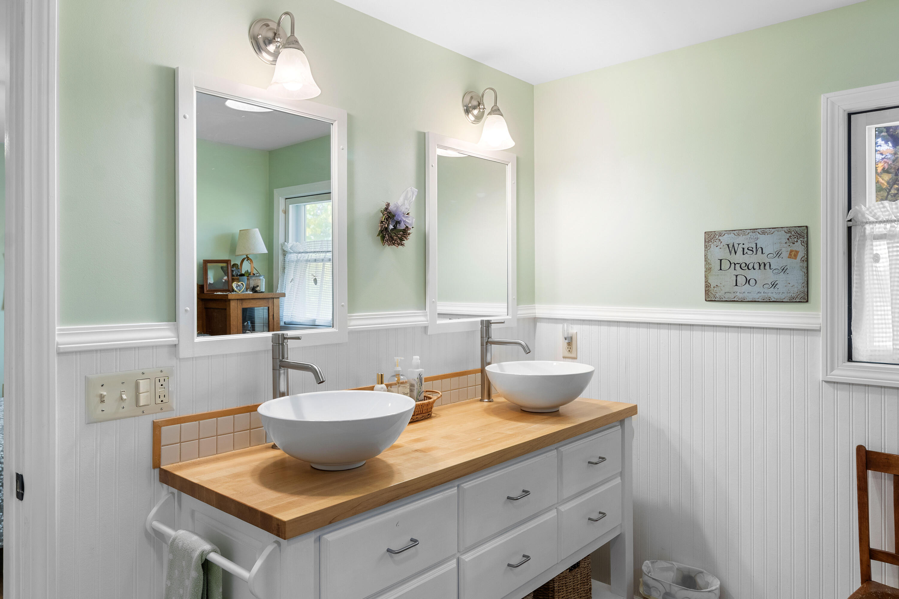 40 Highland Street Rockland ME 04841