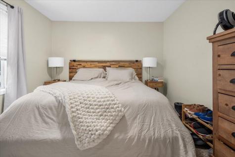 3 Chelsea Lane Lewiston ME 04240