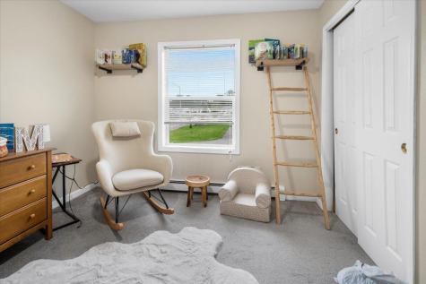 3 Chelsea Lane Lewiston ME 04240