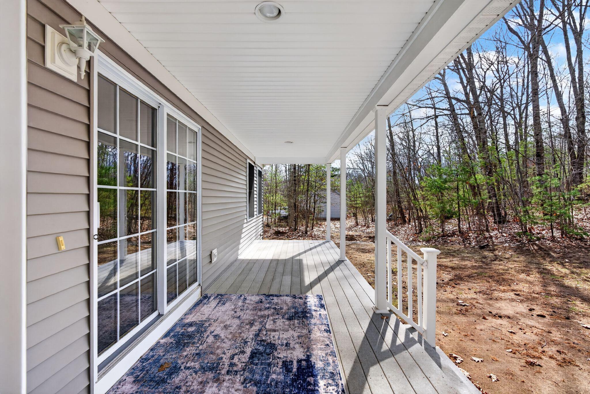 19 Deer Hill N Standish ME 04084