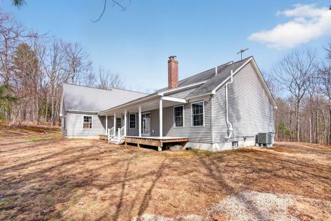 19 Deer Hill N Standish ME 04084
