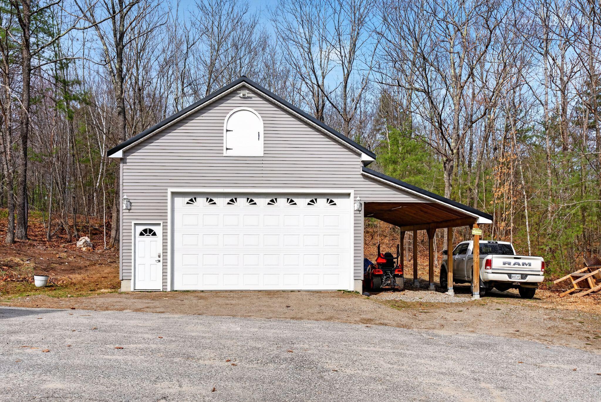 19 Deer Hill N Standish ME 04084