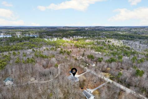 19 Deer Hill N Standish ME 04084