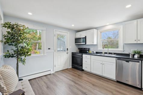 62 Constitution Drive Westbrook ME 04092