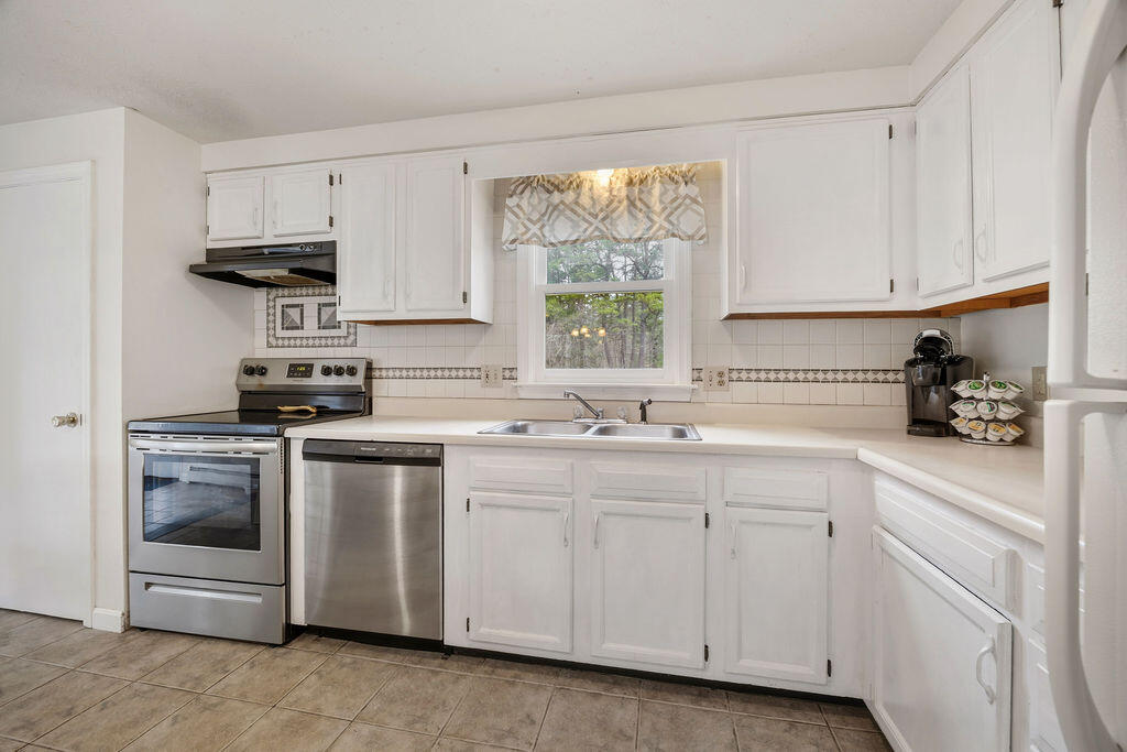 43 Sedgewood Drive Kennebunk ME 04043